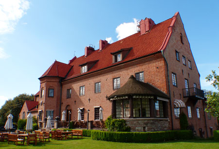 Högberga gård, huvudbyggnaden. Byggd mellan 1909 och 1911.