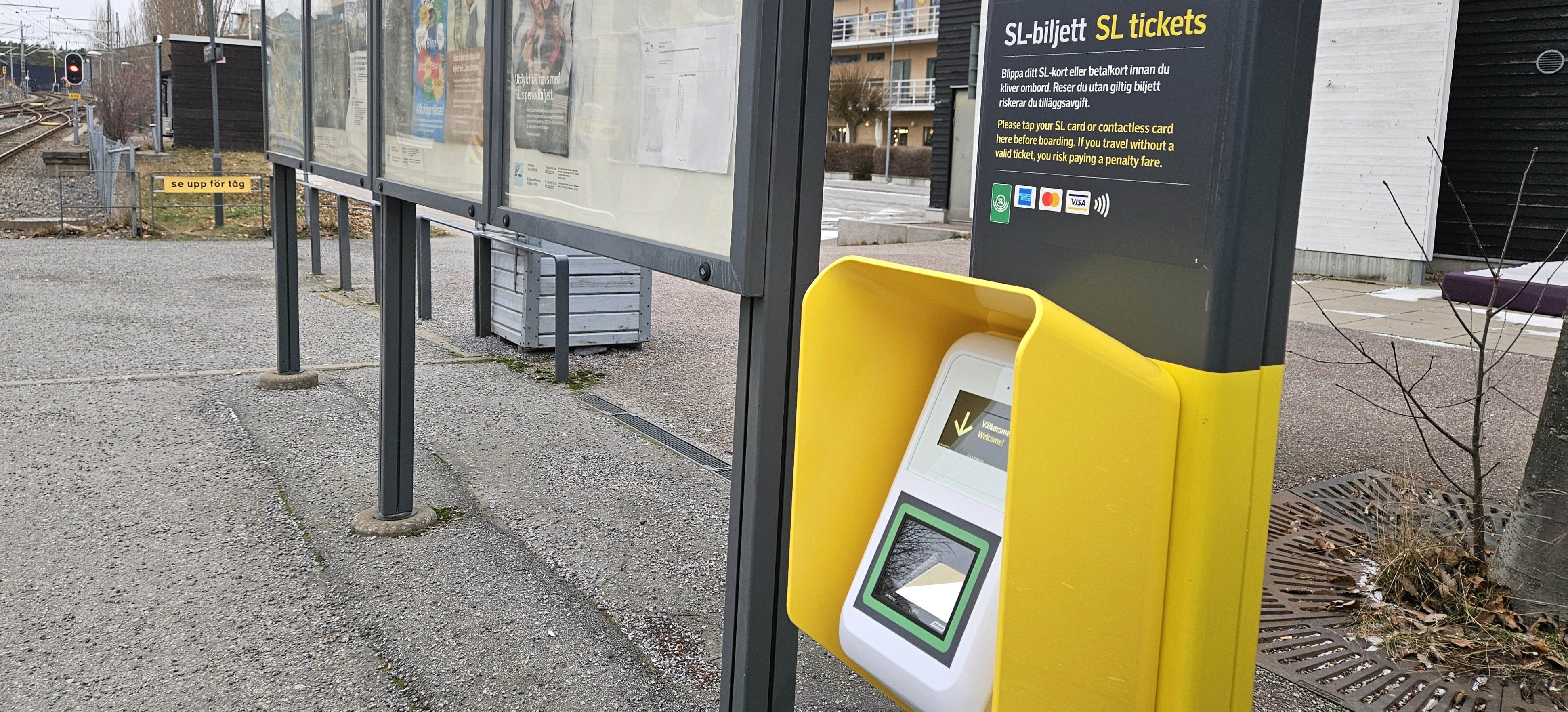 Så här ser Lidingöbanans konduktör numera ut. 15 dec. 2024