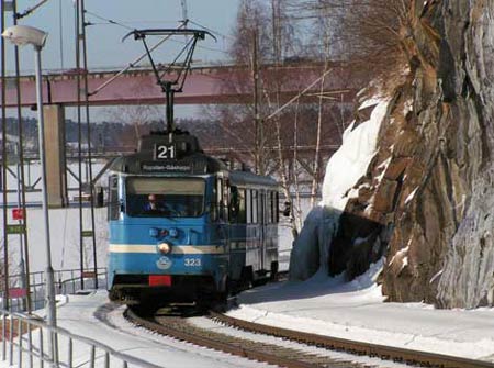 Ungefär här låg Herserudshissen. Lidingöbron i bakgrunden.